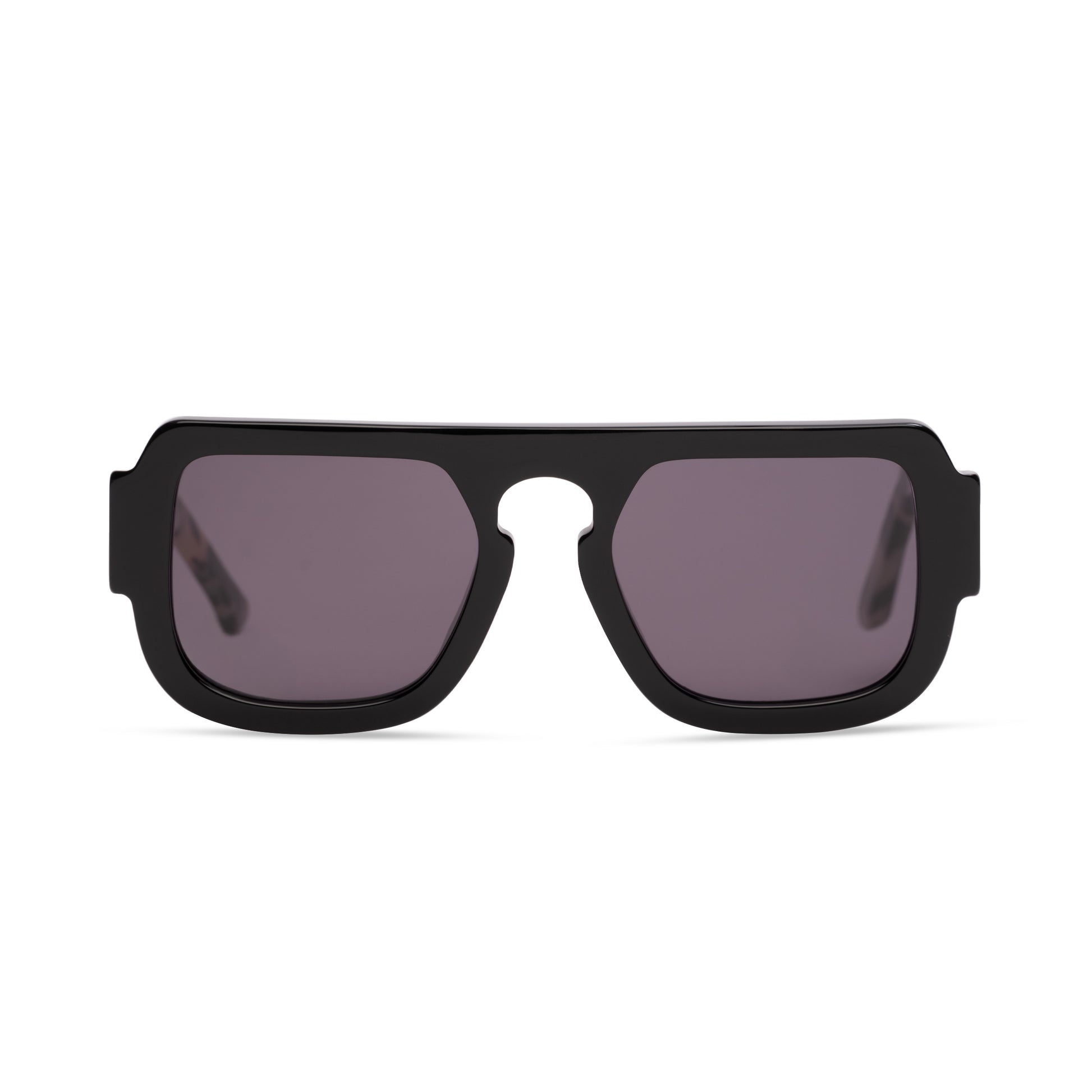 The Margaux by The Going - Aviator style sunglasses in the color Black Truffle - Black Nosebridge with Black and Creme Havana Arms